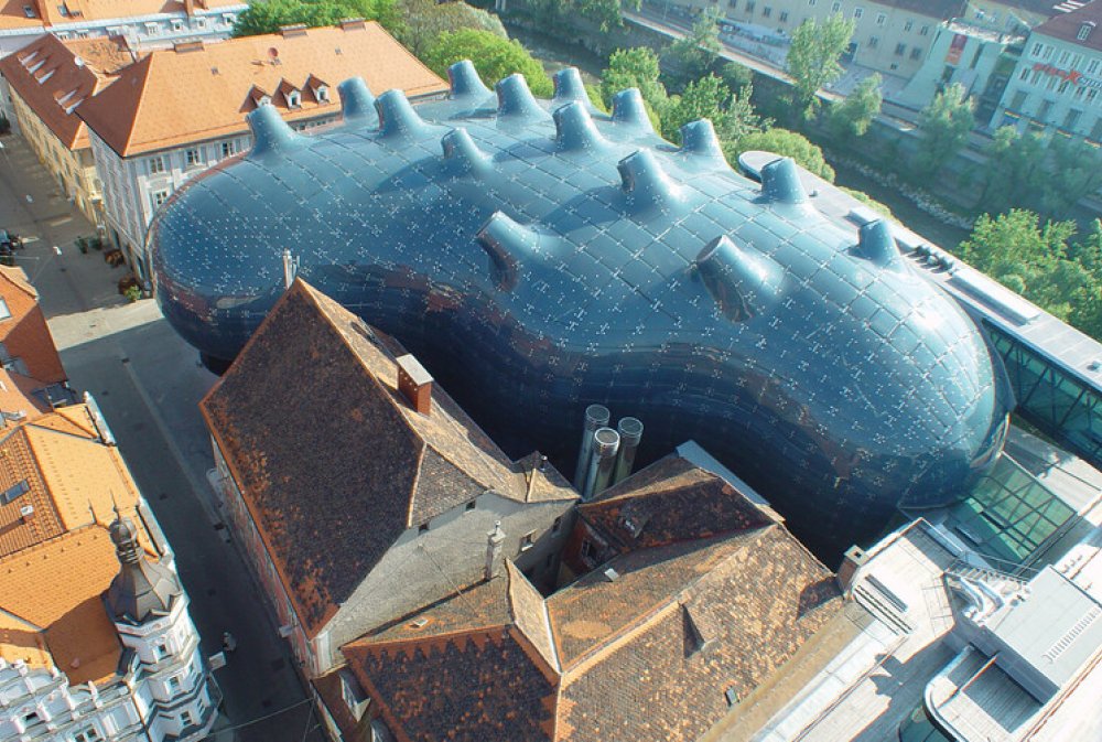 Kente İnen Uzaylı: Kunsthaus Graz
